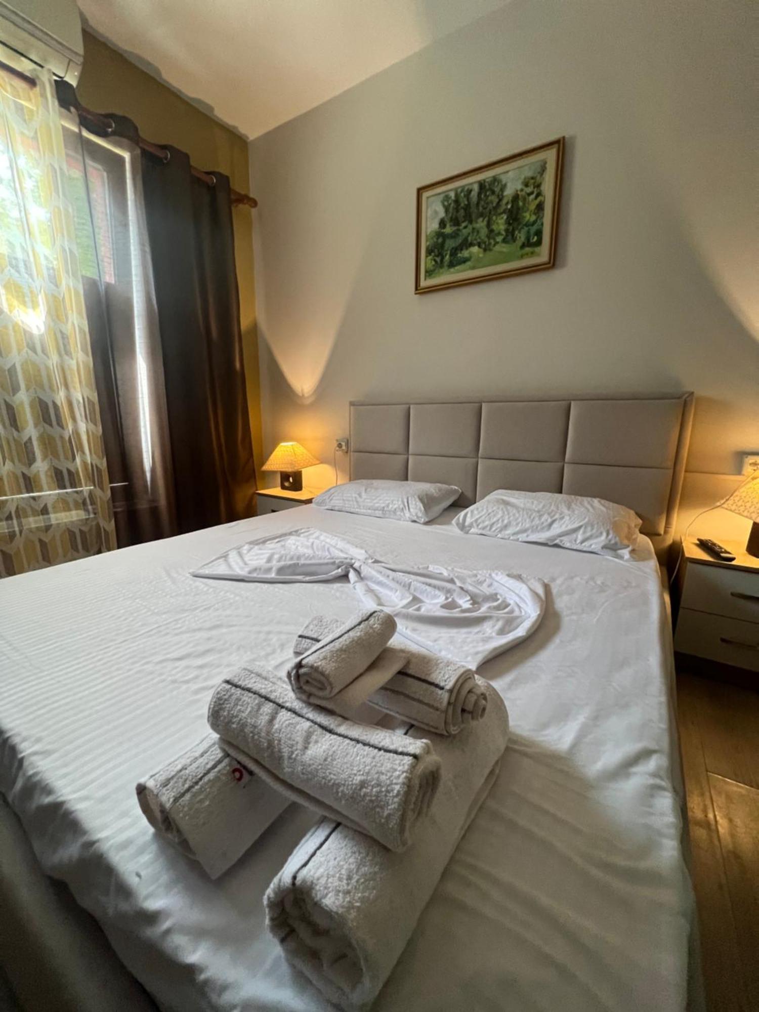 Destinacion Central Room Tirana Kültér fotó